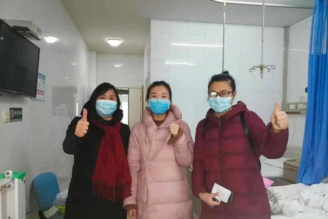 &quot;Sức khỏe thực sự vô giá&quot; - câu chuyện về nữ bác sĩ chiến thắng virus corona, cứu được người thân chỉ nhờ biện pháp đơn giản - Ảnh 1.