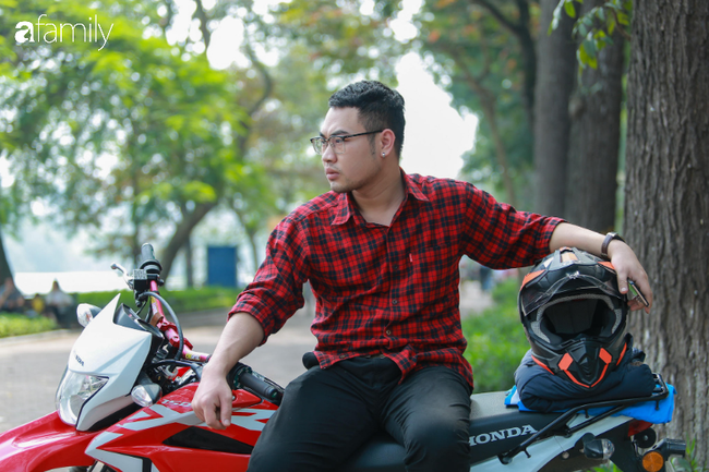Hà Nội đón ánh nắng sau nhiều ngày âm u, người dân thích thú xuống phố thư giãn - Ảnh 9. Hà Nội đón ánh nắng sau nhiều ngày âm u, người dân thích thú xuống phố thư giãn - Ảnh 9.