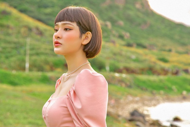 Hiền Hồ: Từ cô gái bị Tóc Tiên bỏ rơi ở The Voice đến mỹ nữ tạo hit của showbiz, khiến Trường Giang - Trấn Thành mê mẩn - Ảnh 6. Hiền Hồ: Từ cô gái bị Tóc Tiên bỏ rơi ở The Voice đến mỹ nữ tạo hit của showbiz, khiến Trường Giang - Trấn Thành mê mẩn - Ảnh 6.