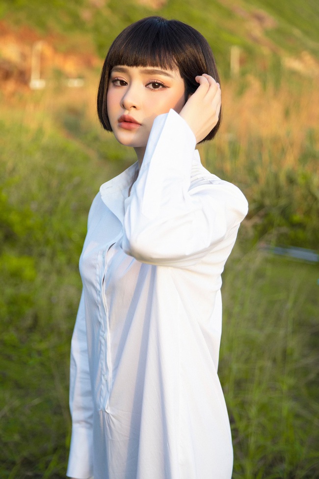 Hiền Hồ: Từ cô gái bị Tóc Tiên bỏ rơi ở The Voice đến mỹ nữ tạo hit của showbiz, khiến Trường Giang - Trấn Thành mê mẩn - Ảnh 5. Hiền Hồ: Từ cô gái bị Tóc Tiên bỏ rơi ở The Voice đến mỹ nữ tạo hit của showbiz, khiến Trường Giang - Trấn Thành mê mẩn - Ảnh 5.