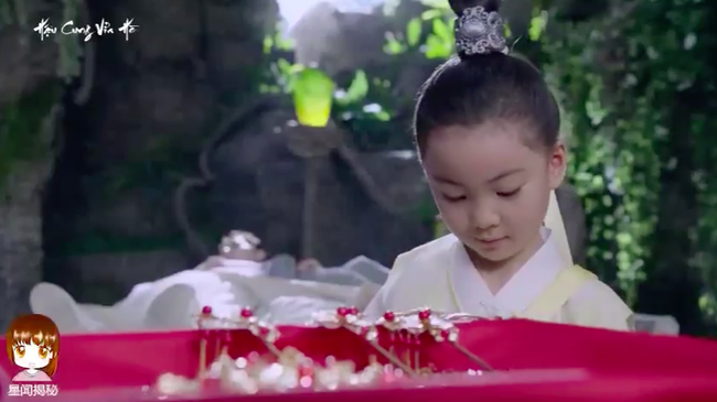 Fan "Tam sinh tam thế Chẩm thượng thư" bàng hoàng khi con trai Bạch Thiển - Dương Mịch bị "đổi giới tính" - Ảnh 2. Fan "Tam sinh tam thế Chẩm thượng thư" bàng hoàng khi con trai Bạch Thiển - Dương Mịch bị "đổi giới tính" - Ảnh 2.