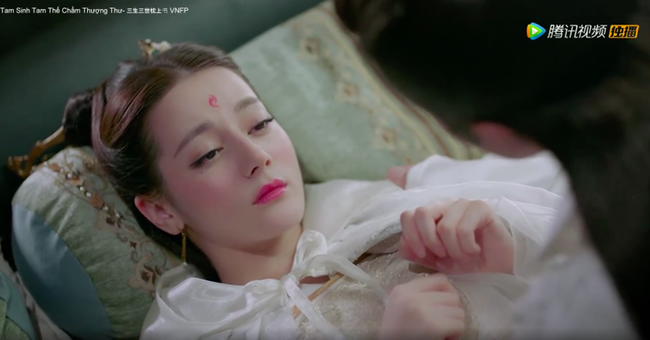 "Tam sinh tam thế Chẩm thượng thư": Clip cảnh n&oacute;ng g&acirc;y đỏ mặt của Đ&ocirc;ng Hoa - Phượng Cửu, c&oacute; cả m&agrave;n sờ soạng cởi &aacute;o - Ảnh 4.