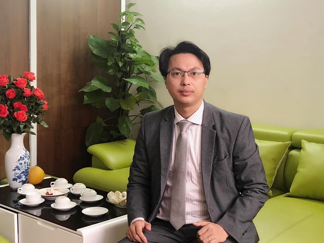 Người bố "dạy dỗ" con đẻ mới 4 tháng tuổi đến mức gãy chân, xuất huyết não ở TP.HCM đối mặt với tội danh gì? - Ảnh 3. Người bố "dạy dỗ" con đẻ mới 4 tháng tuổi đến mức gãy chân, xuất huyết não ở TP.HCM đối mặt với tội danh gì? - Ảnh 3.