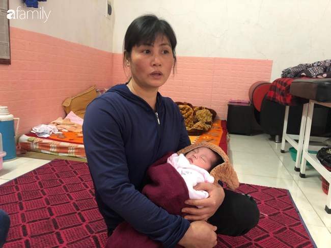 Người thân của cháu bé chia sẻ về hoàn cảnh Người thân của cháu bé chia sẻ về hoàn cảnh