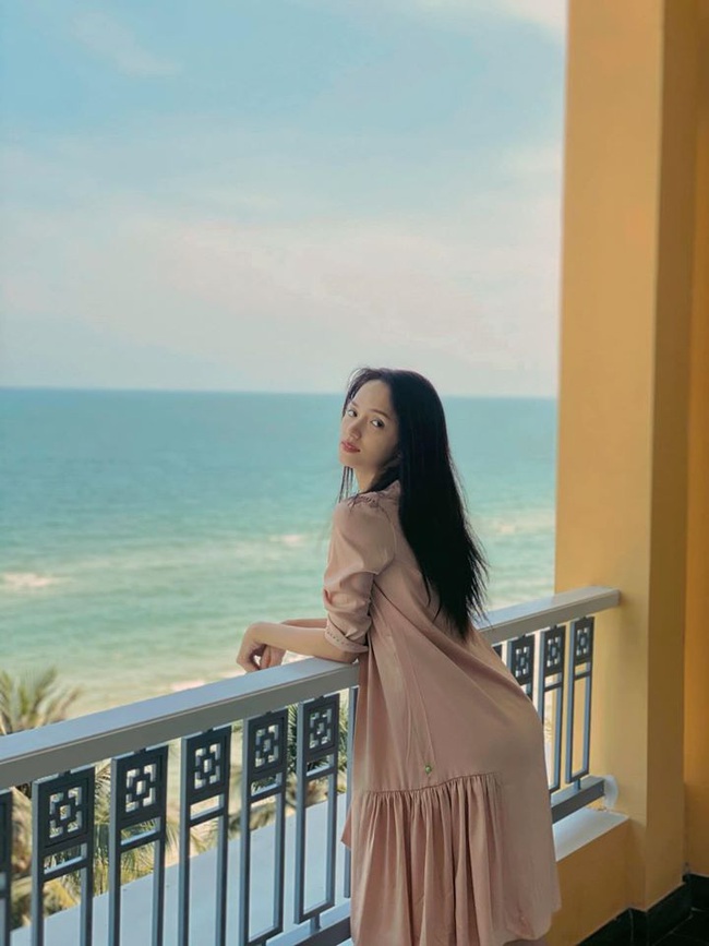 Soi nhất cử nhất động của sao Việt 8/2 - Ảnh 9. Soi nhất cử nhất động của sao Việt 8/2 - Ảnh 9.