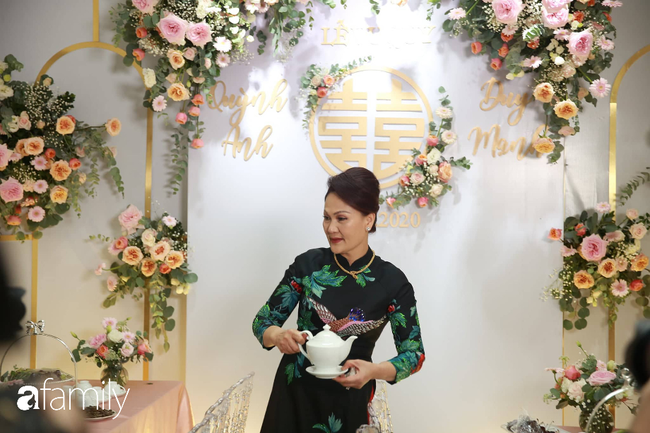Những hình ảnh đầu tiên từ đám cưới Duy Mạnh - Quỳnh Anh: Nhà gái tấp nập chuẩn bị chờ đón dâu, nhà trai sẵn sàng lên đường - Ảnh 2.