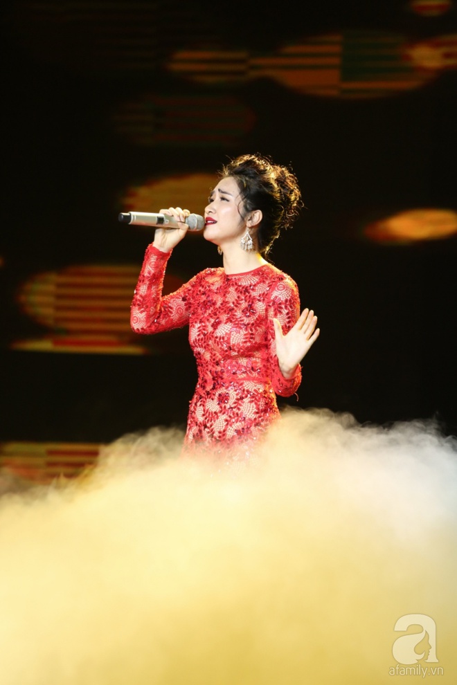 Hòa Minzy trở thành công chúa Bolero, Đào Bá Lộc bị chê bẻ cong bài hát - Ảnh 7.