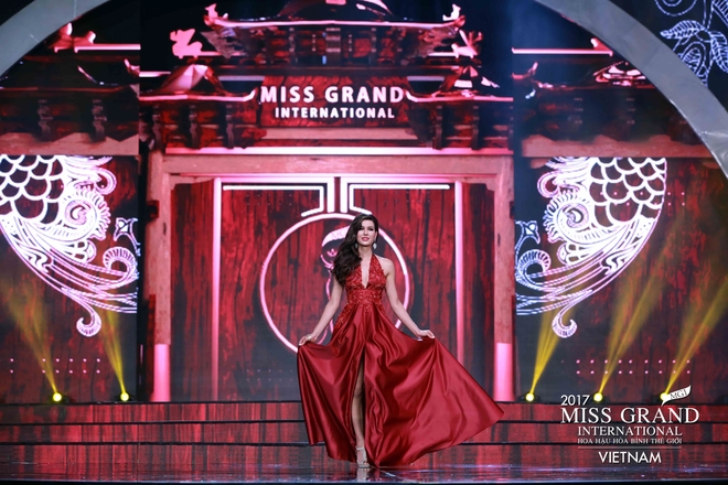 Huyền My khép lại cái kết đẹp cho phần trình diễn áo tắm Miss Grand International 2017 - Ảnh 29.