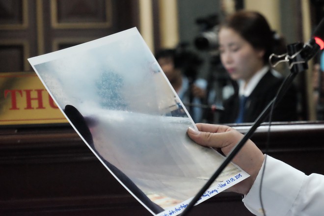 Vụ lừa đảo 16,5 tỷ đồng: Đối chất gay cấn giữa nhân chứng bí ẩn Nguyễn Mai Phương và những người liên quan tại Tòa - Ảnh 11.