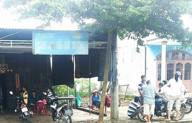 Đồng Nai: Nghi án chồng dùng dao giết vợ rồi tự tử bằng thuốc trừ sâu - Ảnh 1. Đồng Nai: Nghi án chồng dùng dao giết vợ rồi tự tử bằng thuốc trừ sâu - Ảnh 1.