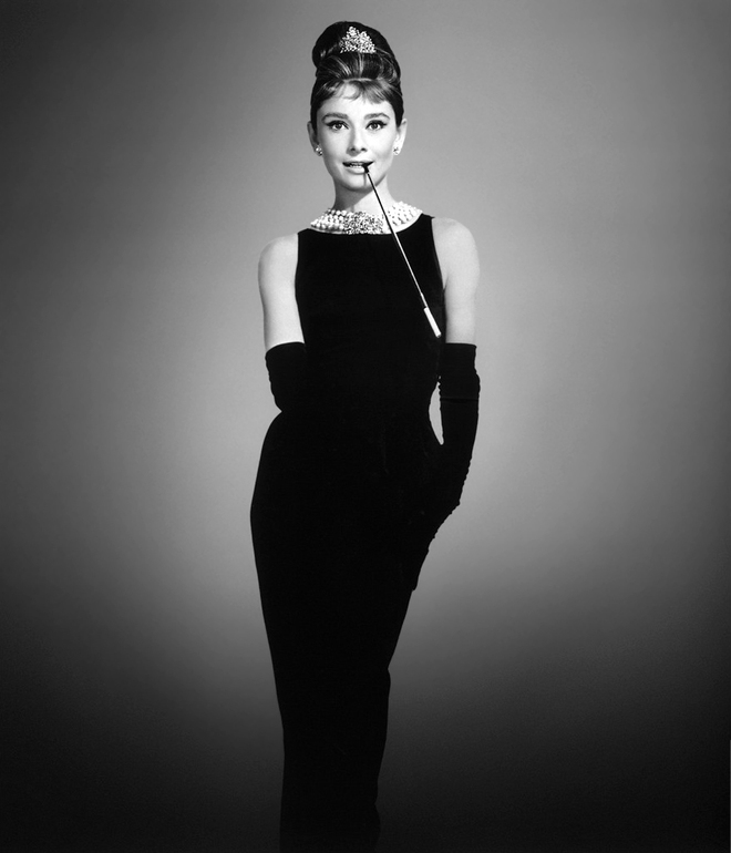 Sự thật bất ngờ về những món trang sức của Audrey Hepburn, công nương Diana hay Kate Middleton  - Ảnh 1.