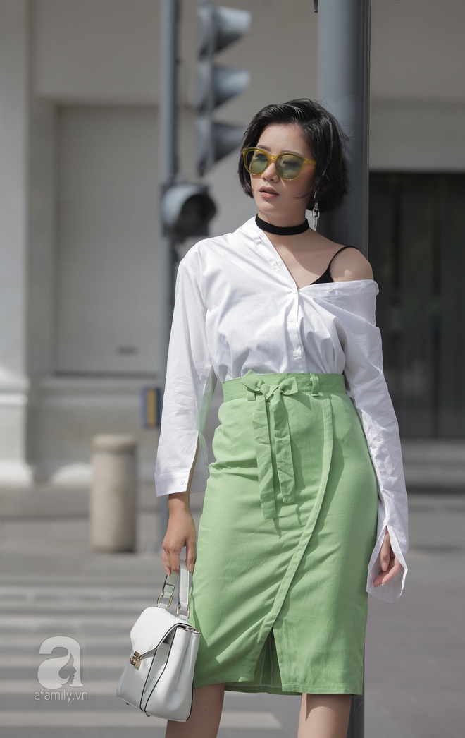 Street style cuối tuần: Quý cô hai miền - người lấp ló chân thon dài, người khoe vai trần cá tính - Ảnh 14.