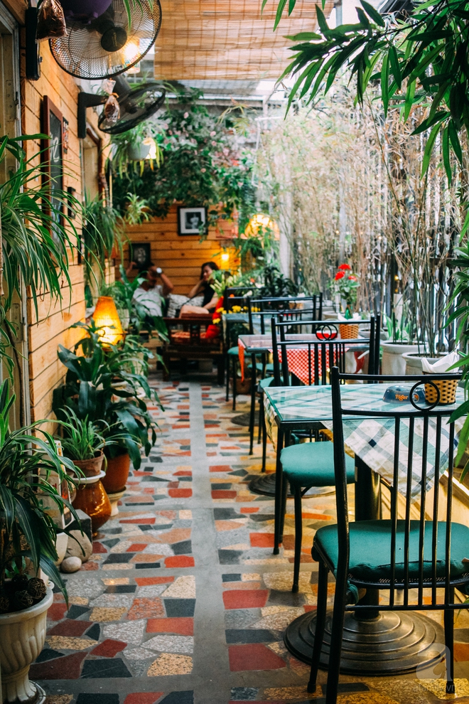 5 quán cafe trong ngõ để tìm tĩnh lặng và yên bình cho những ngày cuối hạ - Ảnh 31. 5 quán cafe trong ngõ để tìm tĩnh lặng và yên bình cho những ngày cuối hạ - Ảnh 31.