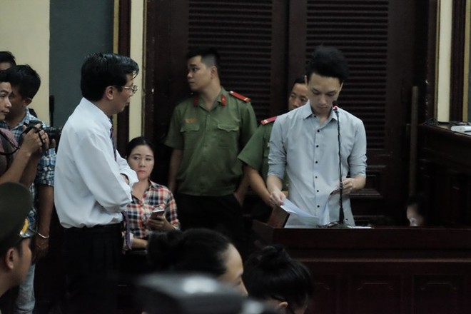 Vụ lừa đảo 16,5 tỷ đồng: Đối chất gay cấn giữa nhân chứng bí ẩn Nguyễn Mai Phương và những người liên quan tại Tòa - Ảnh 4.