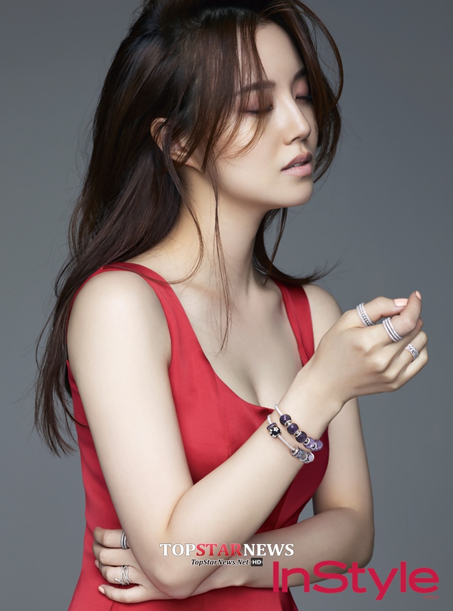Đừng tưởng người tình của Song Hye Kyo mới xịn, Song Joong Ki cũng từng cặp loạt mỹ nhân chất phát ngất - Ảnh 15.