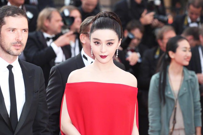 Phạm Băng Băng, Liu Wen đỏ rực cân cả thảm đỏ Cannes ngày thứ 8 - Ảnh 5.