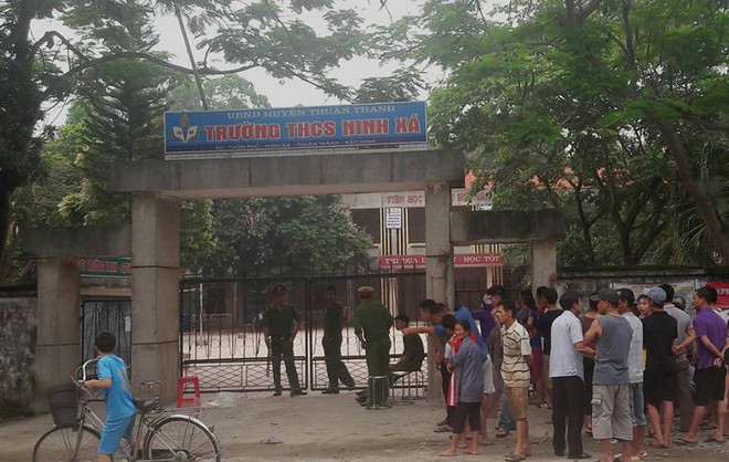 Bắc Ninh: Bảo vệ trường THCS Ninh Xá tử vong với nhiều vết thương bất thường - Ảnh 1.