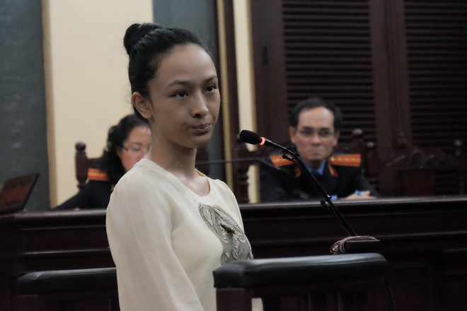 Những điểm nổi bật tại phiên xét xử hoa hậu Trương Hồ Phương Nga bị đại gia tố lừa đảo 16,5 tỷ đồng - Ảnh 1.