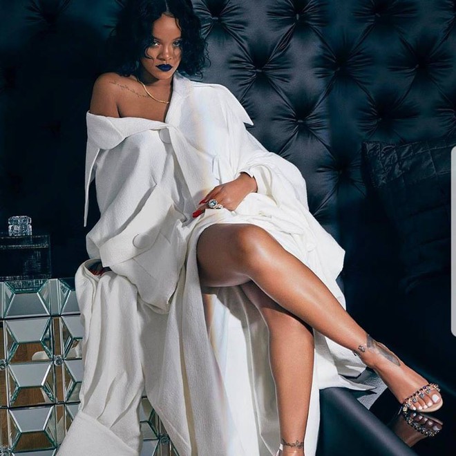 Rihanna đặc biệt ưu ái thiết kế trong BST Em hoa của NTK Công Trí - Ảnh 4.