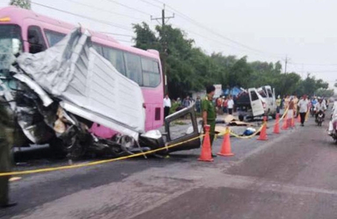 Vụ tai nạn 6 người chết ở Tây Ninh: Thêm cụ bà 75 tuổi và bé trai 13 tuổi nguy kịch - Ảnh 1.