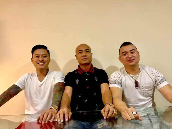 Soi nhất cử nhất động của sao Việt (20/7) - Ảnh 4.