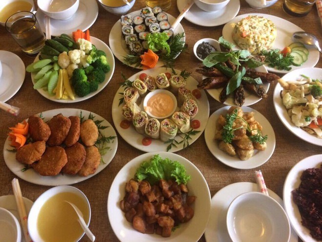 8 địa chỉ buffet chay cực bình dân nên thử ngay hôm nay cho ngày đầu tháng Vu Lan thanh tịnh - Ảnh 35.