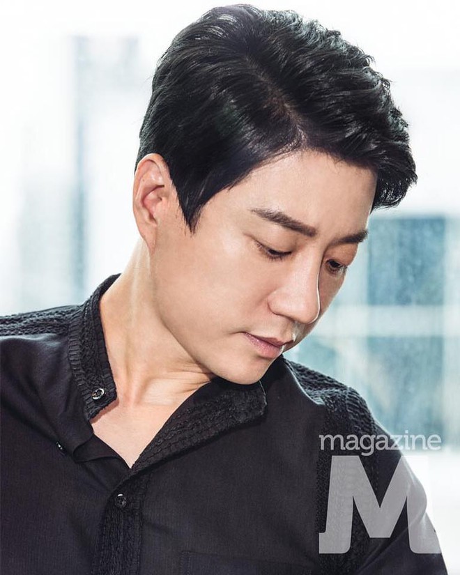 Phim mới của Lee Jong Suk, Jang Dong Gun thống trị phòng vé, dàn sao điển trai ngời ngời trên tạp chí - Ảnh 6.