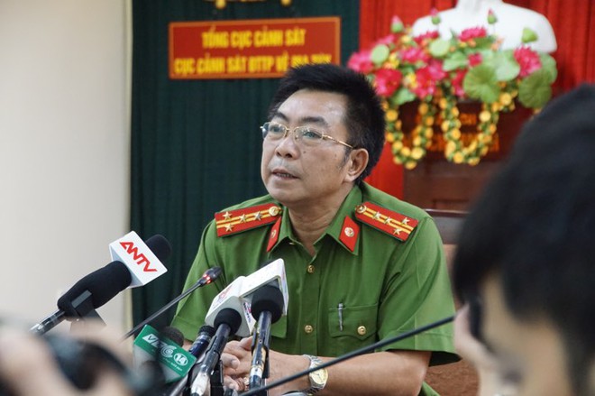 Bộ Công an họp báo thông tin toàn cảnh bắt tủ tù Nguyễn Văn Tình - Ảnh 1.