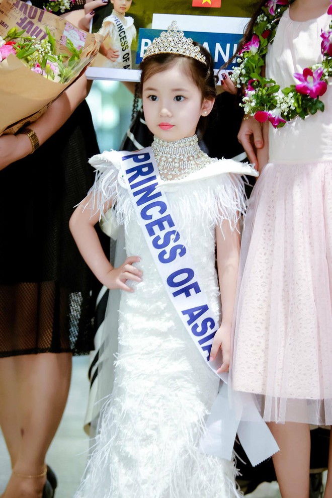 Cận cảnh nhan sắc của mẫu nhí Việt vừa đoạt giải Công chúa Châu Á - Ảnh 2.