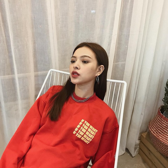 Sao Việt đua nhau diện sắc cam, sắc đỏ “từ trong nhà ra ngoài phố” chào đón mùa lễ hội - Ảnh 4. Sao Việt đua nhau diện sắc cam, sắc đỏ “từ trong nhà ra ngoài phố” chào đón mùa lễ hội - Ảnh 4.