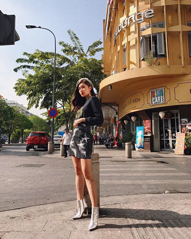 Sao Việt đua nhau diện sắc cam, sắc đỏ “từ trong nhà ra ngoài phố” chào đón mùa lễ hội - Ảnh 16. Sao Việt đua nhau diện sắc cam, sắc đỏ “từ trong nhà ra ngoài phố” chào đón mùa lễ hội - Ảnh 16.