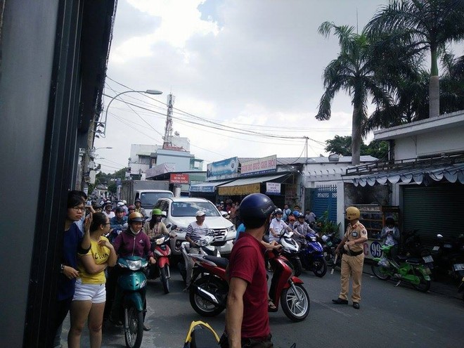 Bố mẹ và con trai tử vong bất thường trong nhà: Hôm qua vợ chồng nó còn bán súp cua trước ngõ - Ảnh 6.