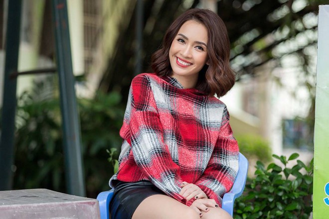 Soi nhất cử nhất động của sao Việt (27/12) - Ảnh 4.