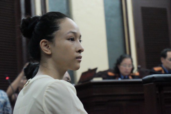 Vụ lừa đảo 16,5 tỷ đồng: Đối chất gay cấn giữa nhân chứng bí ẩn Nguyễn Mai Phương và những người liên quan tại Tòa - Ảnh 13.