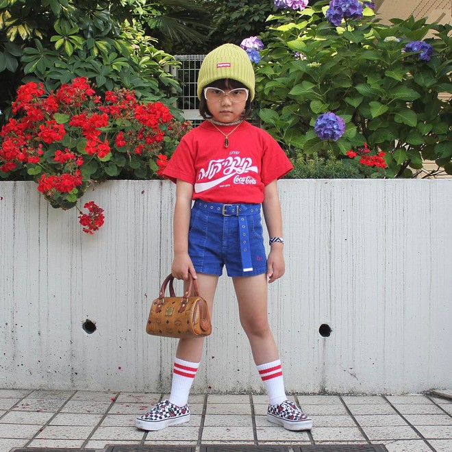 Bé gái 6 tuổi làm náo loạn mạng xã hội vì sở hữu gu thời trang chất lừ - Ảnh 6.
