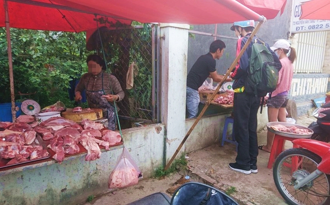 Thực hư chuyện thịt heo 100.000/3kg bán tràn lan khắp lề đường Sài Gòn - Ảnh 10.