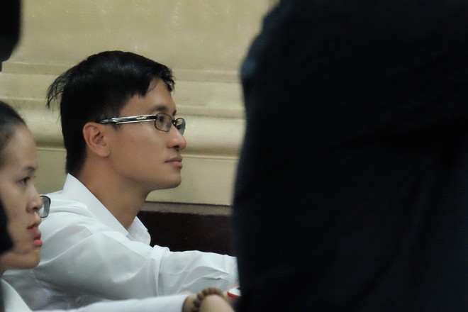 Vụ lừa đảo 16,5 tỷ đồng: Đối chất gay cấn giữa nhân chứng bí ẩn Nguyễn Mai Phương và những người liên quan tại Tòa - Ảnh 6.