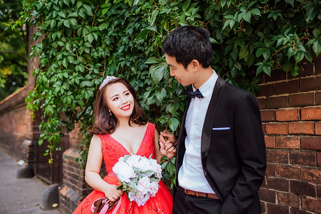 Cặp đôi Việt kiều Séc tỏ tình lãng mạn trên tuyết, chụp ảnh cưới hẹn hò trong… phòng giải phẫu - Ảnh 2.