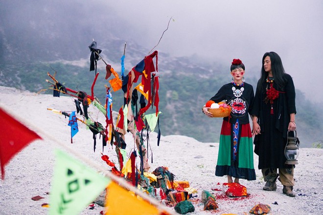 Cặp đôi Hà thành hóa trang thành dân du mục Mông Cổ, ôm rồng Nam Mỹ chụp ảnh cưới - Ảnh 5.