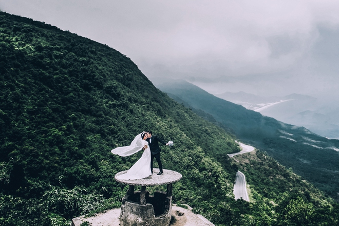 Điểm danh dâu rể Việt nổi tiếng vì trèo đèo lội suối xuyên Việt, chi bạc tỷ cho ảnh cưới - Ảnh 18.