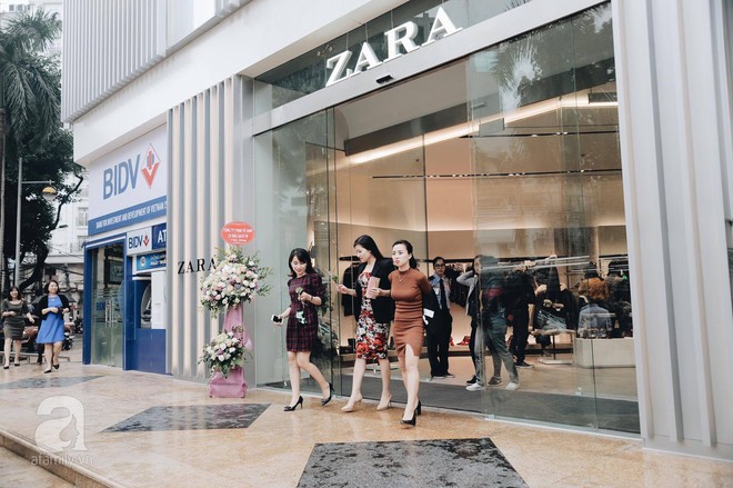 Chị em công sở thanh thủ giờ nghỉ trưa ít ỏi, lao đến Zara mua sắm - Ảnh 5.