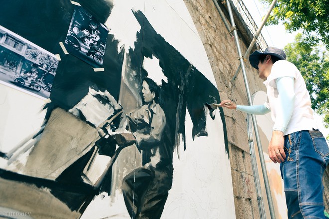 Đường bích họa trên phố Phùng Hưng do nghệ sĩ Hàn Quốc vẽ đã bắt đầu thực hiện - Ảnh 13.