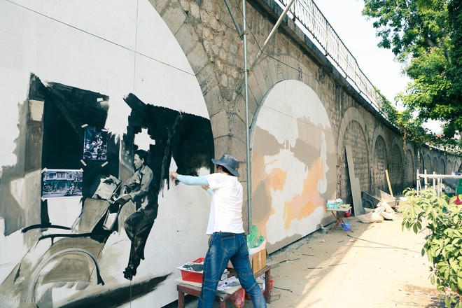 Đường bích họa trên phố Phùng Hưng do nghệ sĩ Hàn Quốc vẽ đã bắt đầu thực hiện - Ảnh 11.