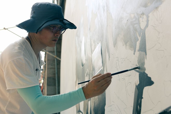 Đường bích họa trên phố Phùng Hưng do nghệ sĩ Hàn Quốc vẽ đã bắt đầu thực hiện - Ảnh 14.