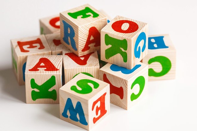 10 trò chơi thú vị với bảng chữ cái giúp trẻ thuộc mặt chữ ngon ơ - Ảnh 2.