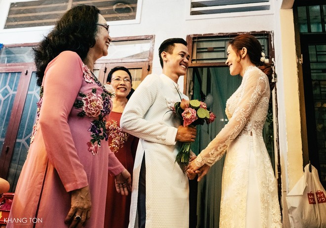 Cả thế giới ra mà xem: Đám cưới sau 9 năm yêu với màn rước dâu tăng động cực chất của cặp đôi Sài Gòn - Ảnh 8.