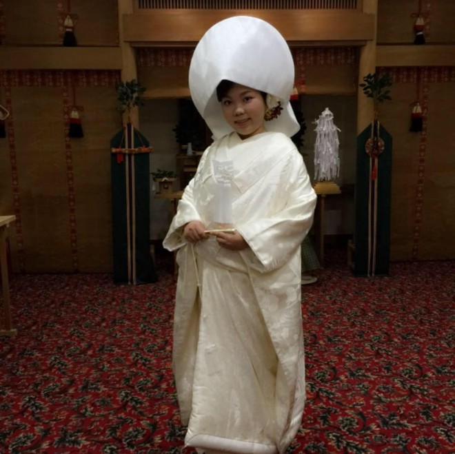 Cô dâu Việt kể chuyện mặc áo nặng như chăn bông, mẹ chồng nước mắt như mưa trong đám cưới - Ảnh 5.