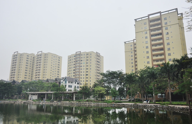 Hà Nội: Nhiều chung cư bỏ hoang cả chục năm khiến người dân nuối tiếc - Ảnh 10.