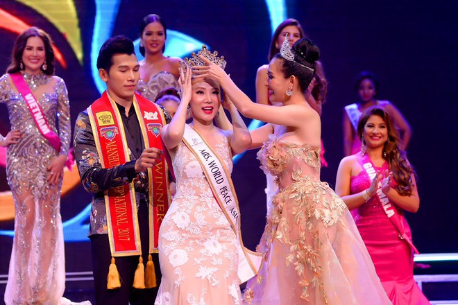 Á hậu Phương Lê bất ngờ vượt mặt Dương Yến Ngọc đăng quang Hoa hậu Quý bà Hòa bình thế giới 2017 - Ảnh 7.