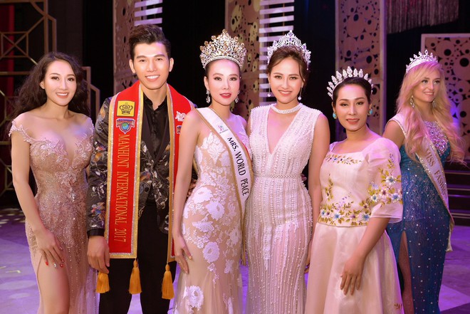 Á hậu Phương Lê bất ngờ vượt mặt Dương Yến Ngọc đăng quang Hoa hậu Quý bà Hòa bình thế giới 2017 - Ảnh 9.